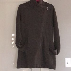 Athleta cozy sweater coat size Meduim
